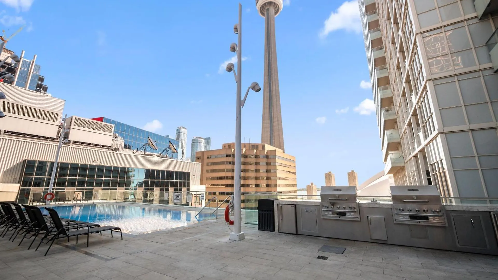 Apartment The Ellios Suites - In Downtown Toronto, Opposite CN Tower & Rogers Centre Canada